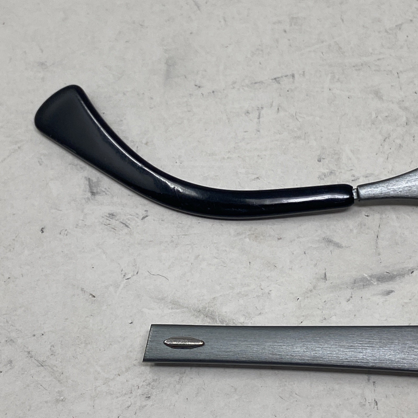 Ray-Ban RB3507 137 ALUMINUM GRAY TEMPLE ARM PARTS 170