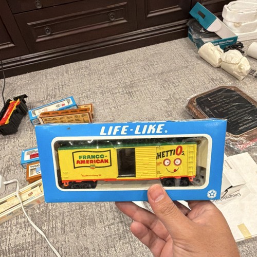 Coche de caja Franco Americano realista calibre HO amarillo 8429 publicidad | Zustand: New