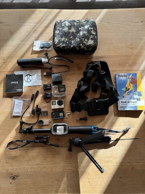 GoPro Hero 4 Silver Edition mit Zubehör / Action Bundle Like New / with Case
