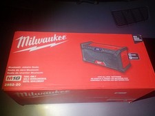 Milwaukee M18 Bluetooth Jobsite Radio - Tool Only 2952-20 