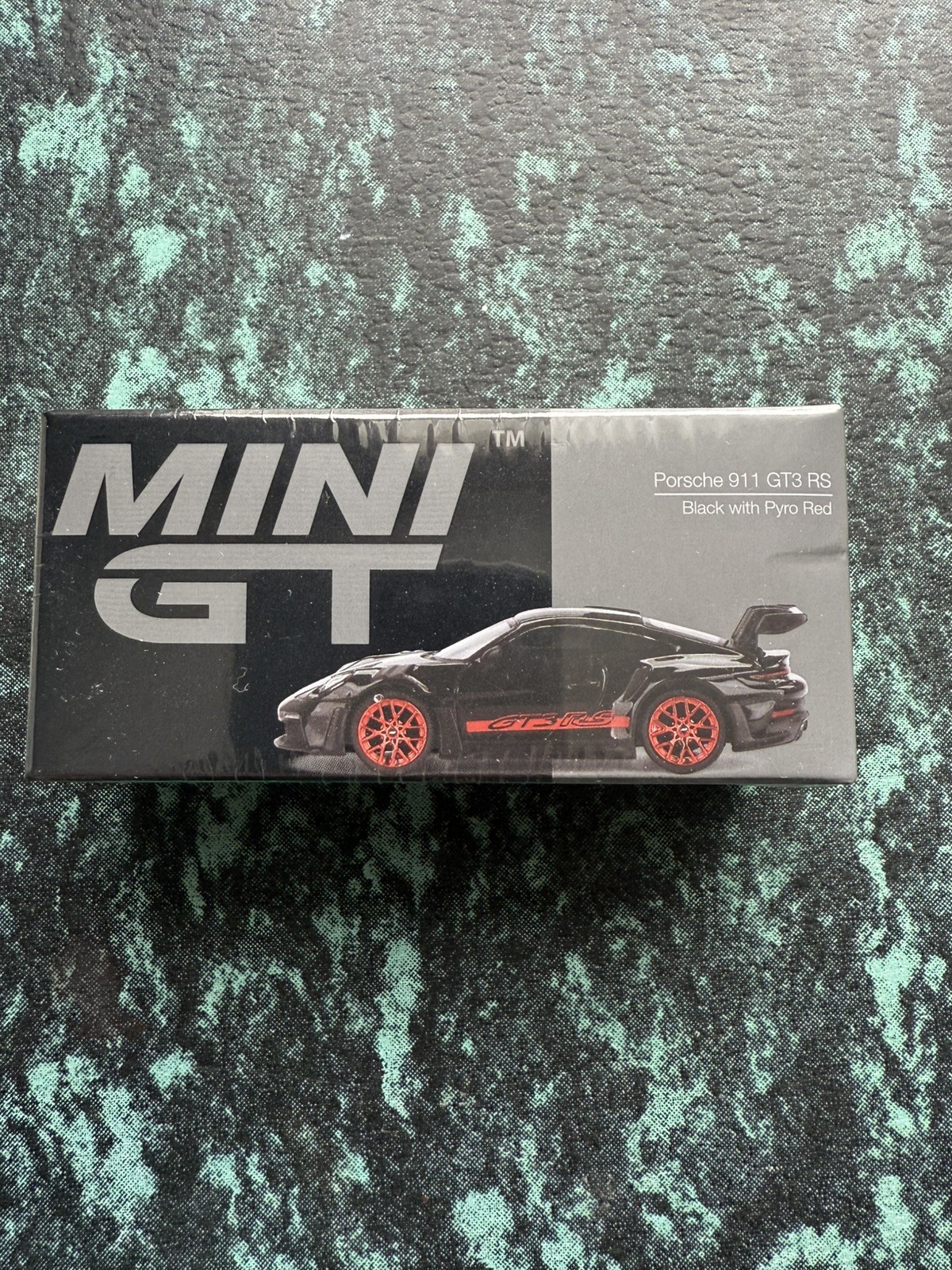 1:64 MINI GT Porsche 911 GT3 RS #681 Black/Red