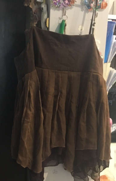 ladies brown top with flower lace size  medium *