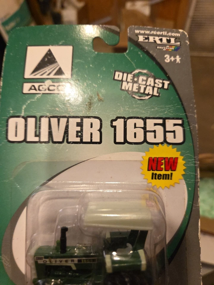 Tractor ERTL Oliver 1655 escala 1/64 de 2004 metal fundido a presión AGCO #37221 Foto 4 de 4