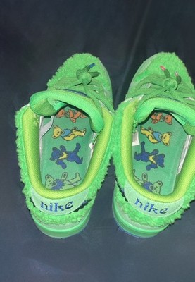 Nike SB Dunk Low Grateful Dead Bear Green Limited Edition Low Top Sneaker 2020
