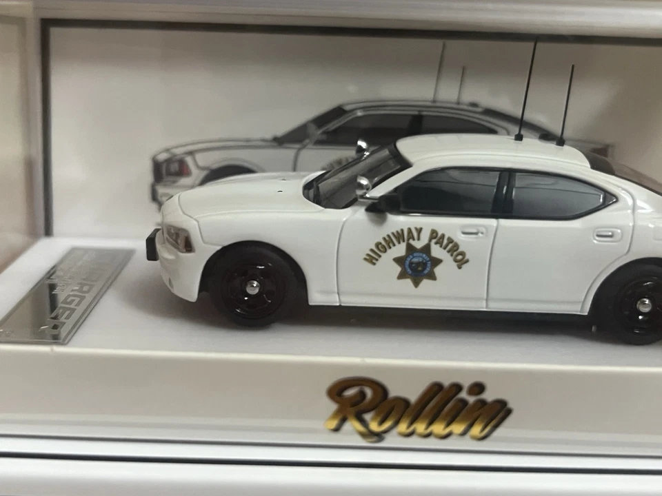 Rollin 1:64 California Highway Patrol 🚨 Dodge Charger Polar Bear Chase Slicktop - Изображение 4 из 4