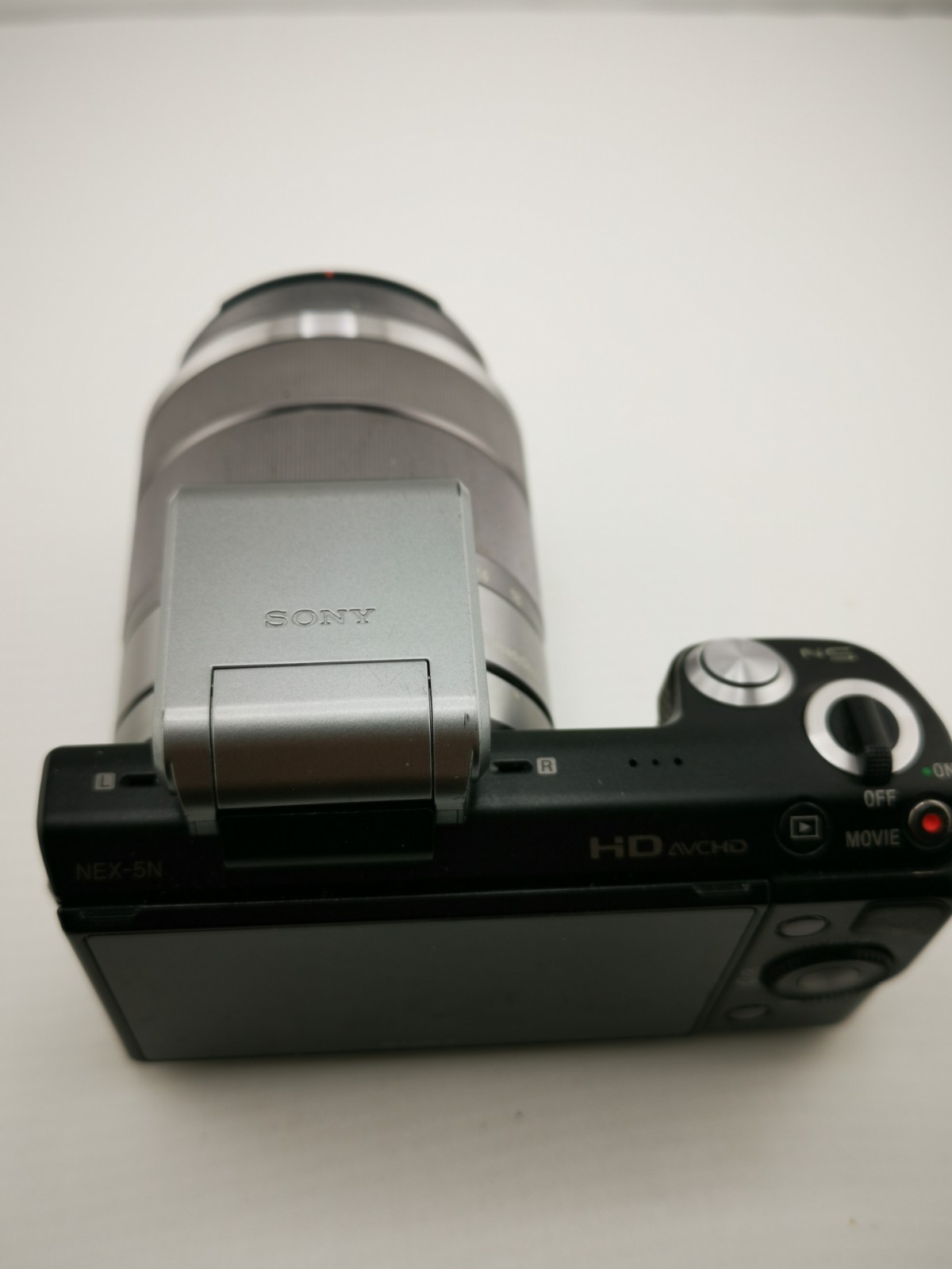 Foto 10 di 19