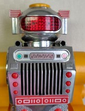 1984 Vintage Yonezawa TALKING ROBOT Battery Operated