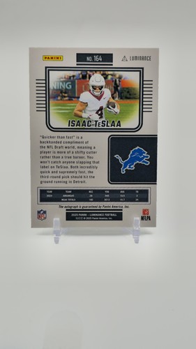 2025 Panini Luminance Isaac Teslaa Auto RC Rookie /700 Leoni - Foto 2 di 2