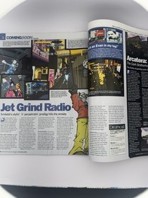 Official Dreamcast Magazine Issue 8 Vol 8 Nov 2000 w/ Demo CD English