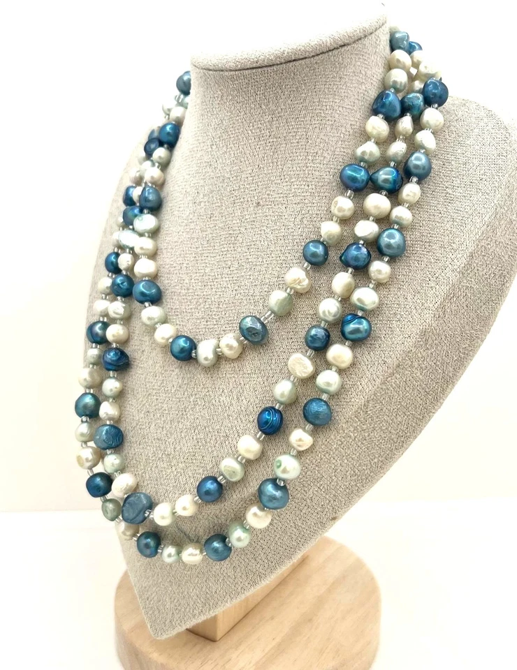 Elegante lange Süßwasserperlenkette mit blauen & weißen Barock-Perlen - Bild 2 von 4