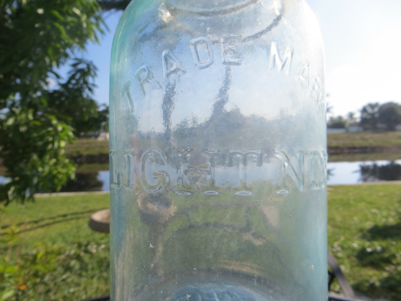 PUTNAM 476 Lightning Trade Mark blue glass canning jar Glass top metal clamp
