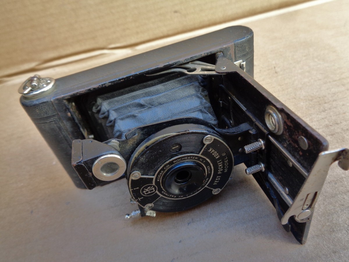 Ancien appareil photo kodak A 127 vest pocket model B a soufflet