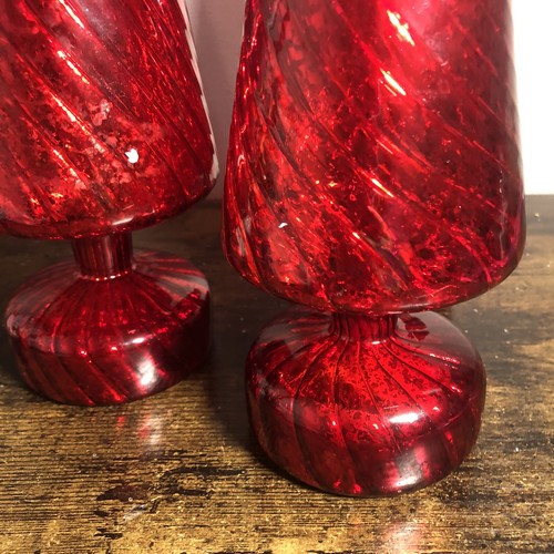 Red Glass Light up Christmas trees set of three battery operated - Picture 13 of 17