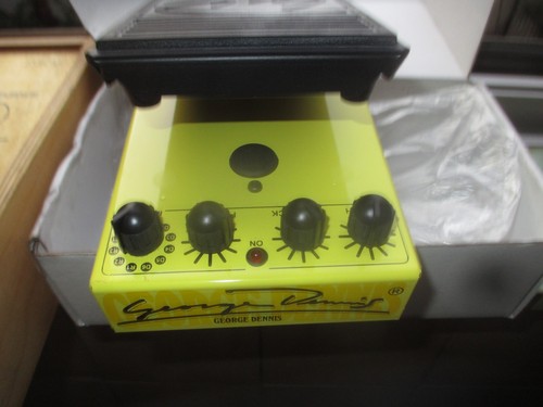GEORGE DENNIS DELAY REVERB STEREO PEDAL - Bild 2 von 3