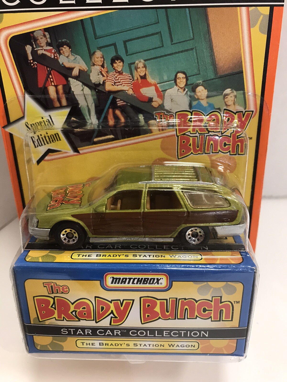 VINTAGE 1997 MATCHBOX "BRADY BUNCH STATION WAGON" STAR CAR COLLECTION