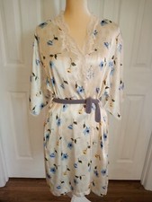 Barbizon Floral Robe Medium Blue Yellow Lace Sateen Tie Mid-Length Gold