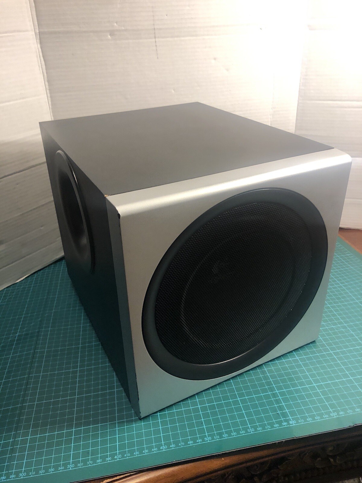 Logitech Z2300 THX 200 Watt 2.1 Speaker 