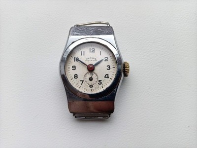 Old Vintage Soviet Mechanical Steel Women's Watch ZVEZDA USSR 1960