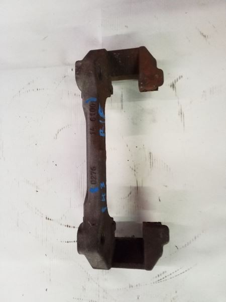 Front Right Passenger Brake Caliper Bracket | Fits 2003-2006 Ford Expedition