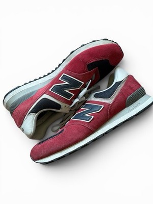 New Balance 574v2 sneakers in a red and navy colorway 10.5