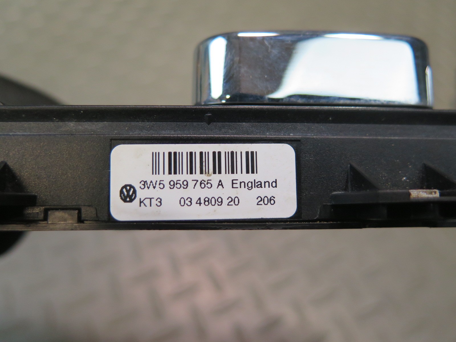 2006-2012 BENTLEY FLYING SPUR FRONT LEFT SIDE SEAT ADJUST CONTROL SWITCH