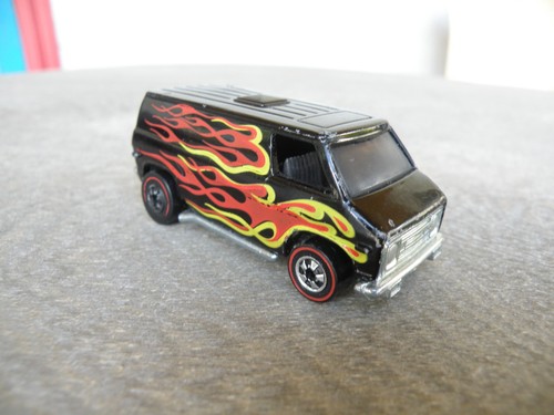 Vintage Hot Wheels Black Super Van with Flames~Redline ~ Made in Hong Kong - Picture 9 of 11