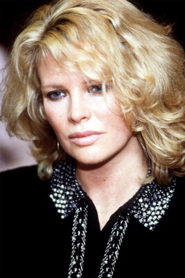 Movie Actress And Model Kim Basinger Posed Print Wall Art Home - POSTER 20x30