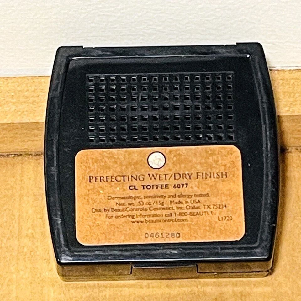 BeautiControl Perfecting Wet Dry Foundation TOFFEE #6077 NOS - Image 4 of 4