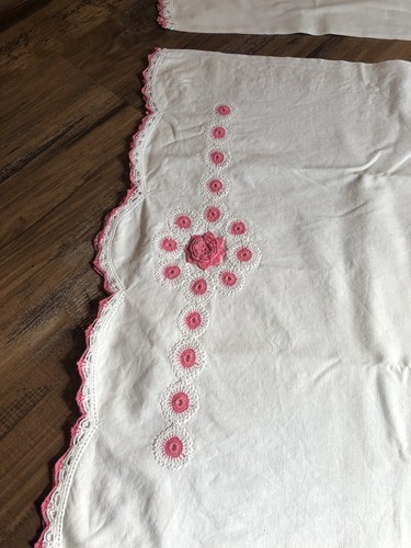 VNT Cotton Pillow Cases Embroidered Pop Up Crochet Pink Flower Scalloped Edge - 第 17/19 張圖片