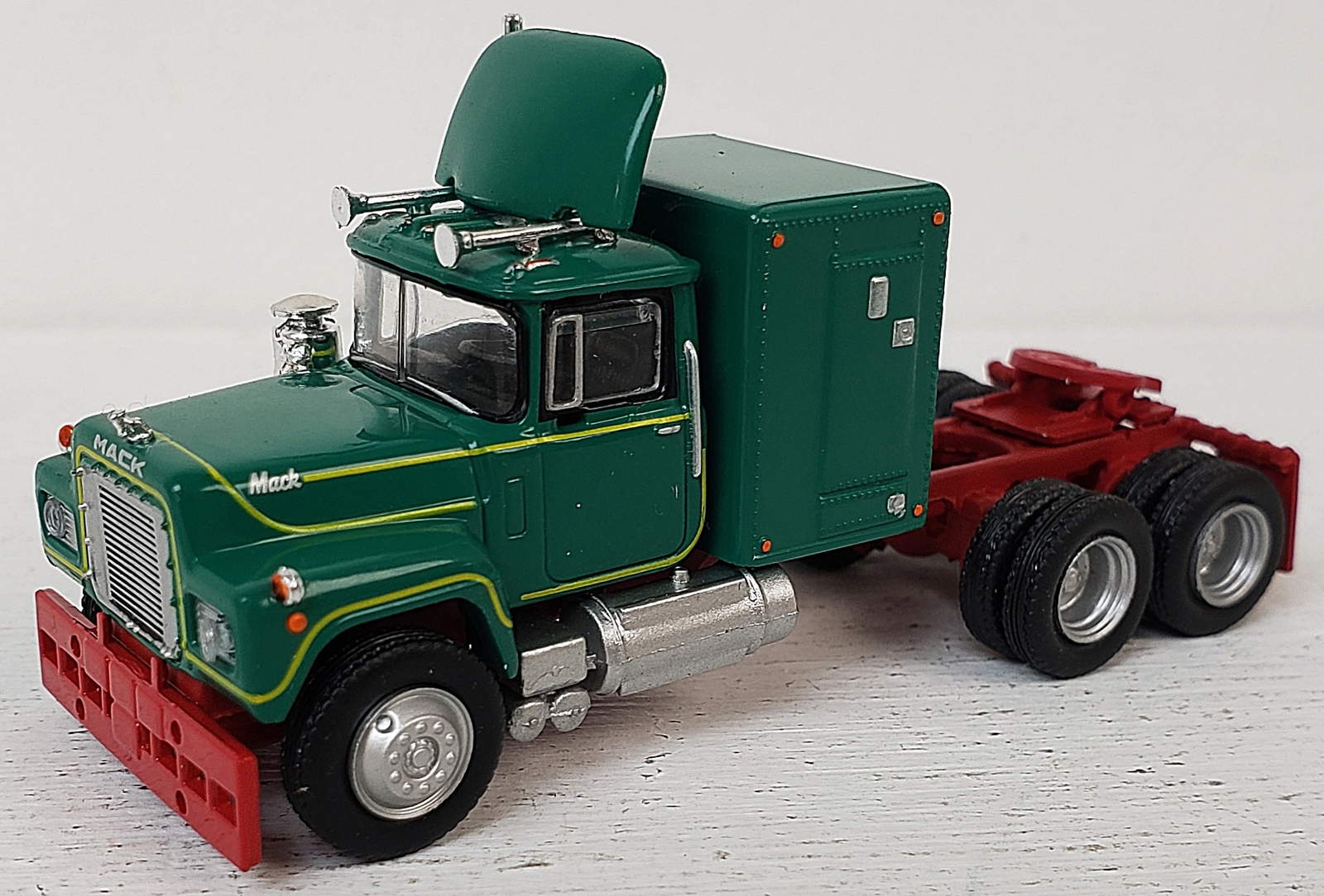 Picture 4 of 5