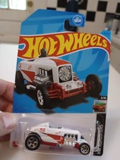 2023 Hot Wheels '32 Ford SO-CAL Speed Shop (white/red) Roadster 