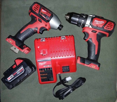 Milwaukee M18 1/2'' Drill 2606-20 _ Impact Driver 2656-20 _ Charger _ 5.0 Battery