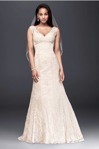 David's Bridal All Over Beaded Lace Trumpet Wedding Dress Style T9612 Size 6