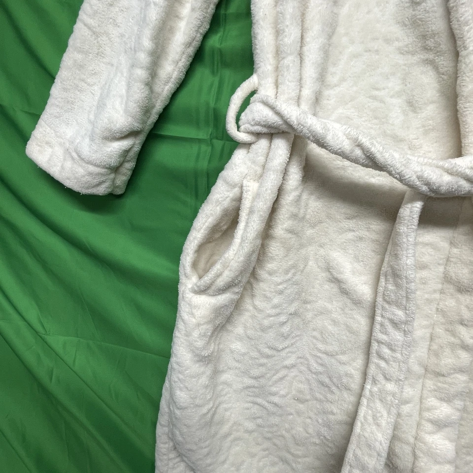 Bata Nicole Miller para mujer mediana blanca de felpa con cinturón polar spa albornoz bolsillos Foto 2 de 4