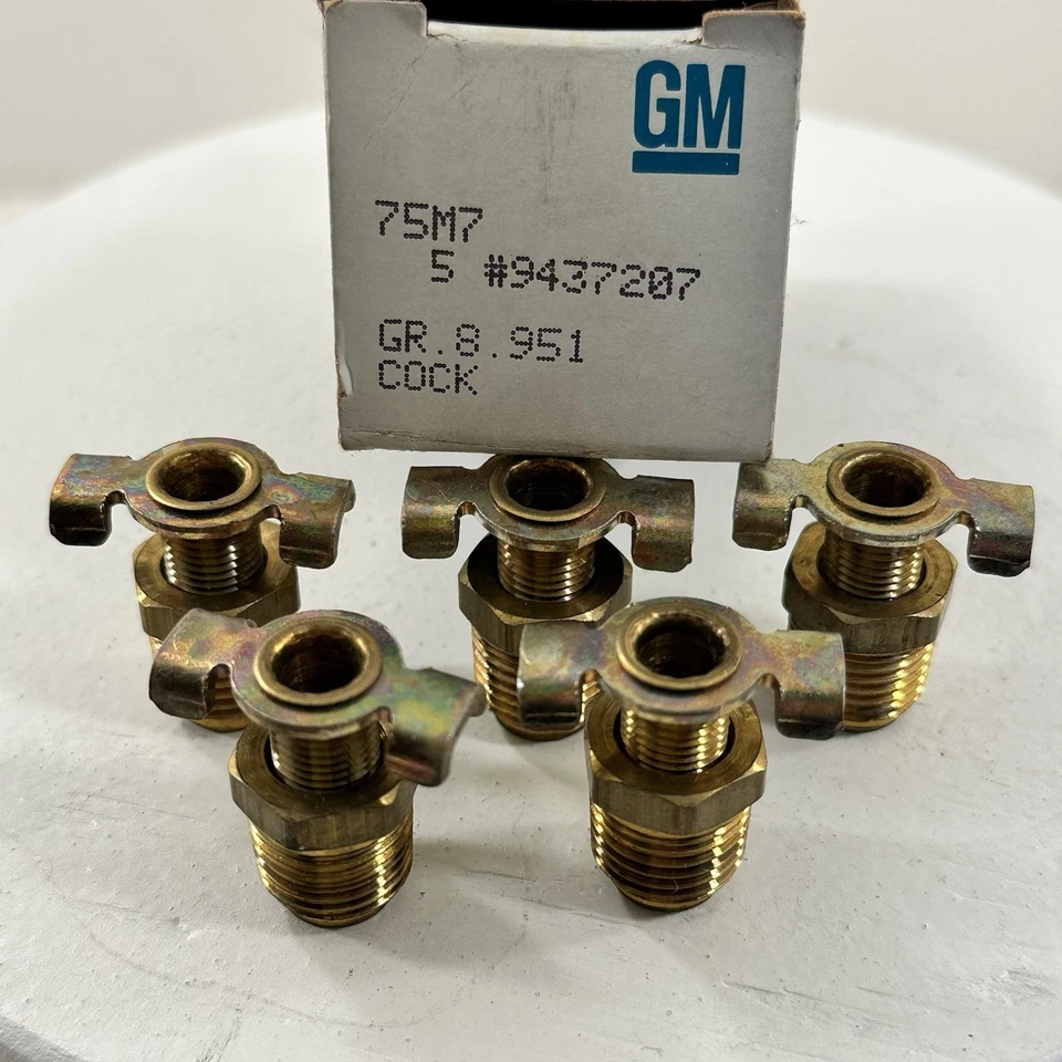 Lote de 5 NUEVOS GM OEM 9437207 Radiador Petcock PARA 90-93 Chev/Cutlass/Skylark/Nova Foto 2 de 4