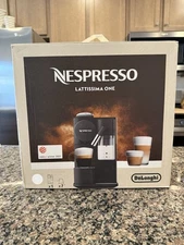 DeLonghi NEPRESSO Lattissima One Expresso W Milk Frother In Silky White Preowned