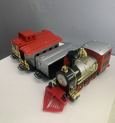 F.A.O Schwarz 30 Piece Motorized Classic Train Set with Track Light & Sound