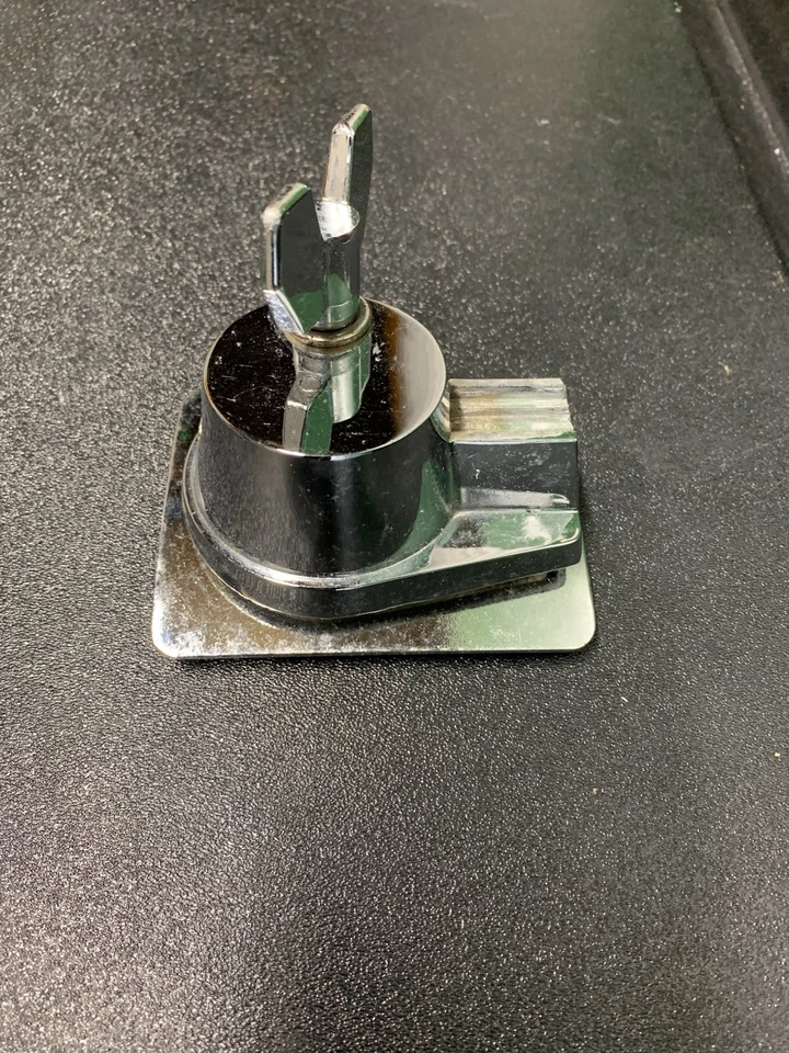 Soporte de montaje Remo Tom vintage. Foto 2 de 4