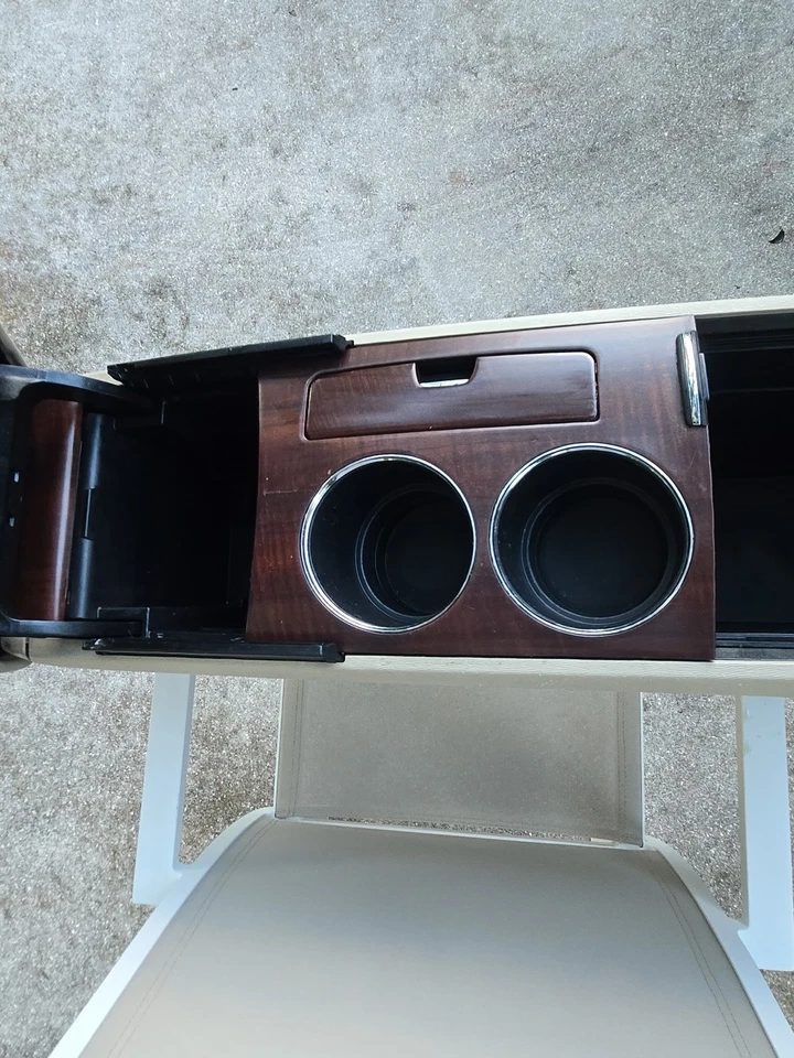 Toyota Venza 2009 consola central con portavasos OEM usado estado Foto 4 de 4