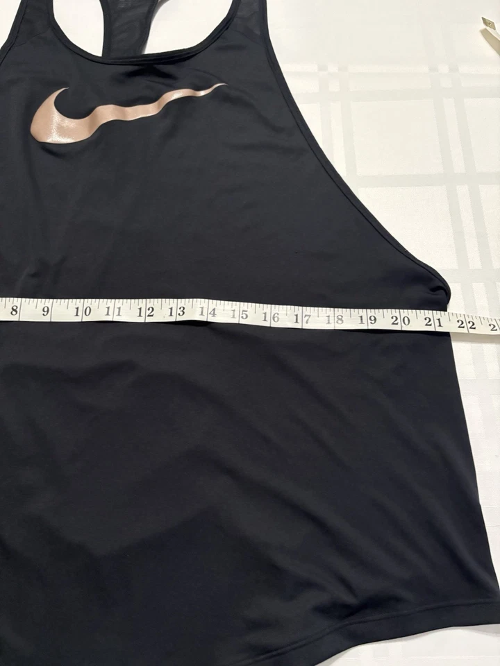 Camiseta sin mangas Nike Air Dry Fit para mujer Razor Back. Gimnasio negro con Swoop metálico XL Foto 4 de 4