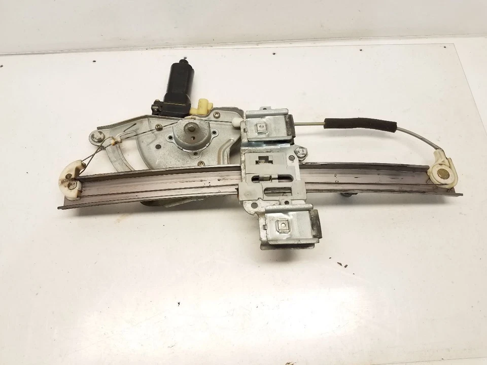 2000-04 Pontiac Bonneville Drivers Left Front Window Regulator - Power - Image 4 of 4