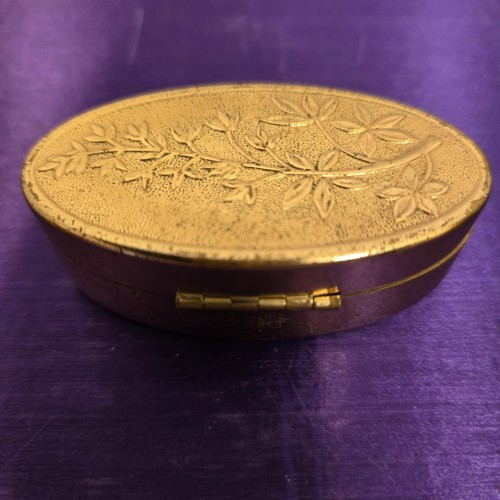VTG Max Factor Lipstick Compact Hollywood London Paris - Picture 3 of 9