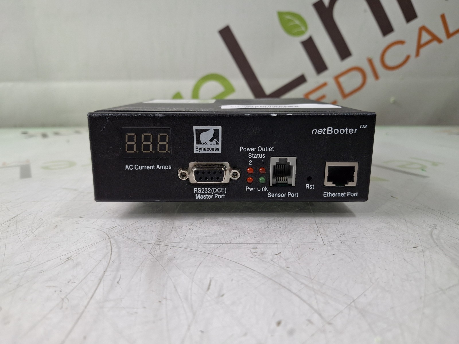 Synaccess netBooter Power Distribution Unit