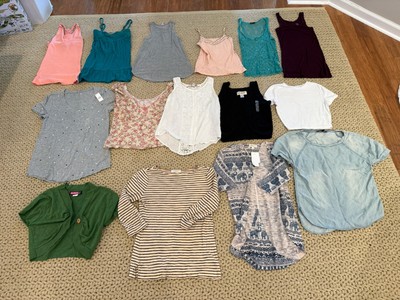 Lot Of 15 Summer Shirts Tanks Size XS - Target Forever 21 - GAP BR Old Navy