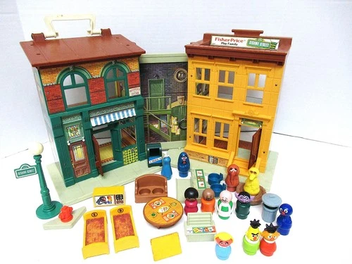 VINTAGE 1974 FISHER-PRICE LITTLE PEOPLE SESAME ST BUILDING LOTS OF ACCESSORIES