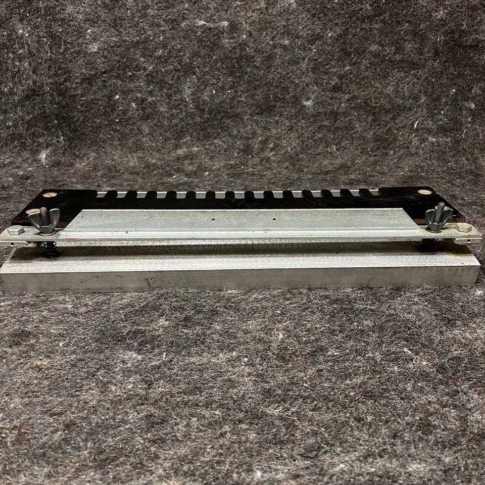 Plantilla de cola de milano Porter-Cable 5008 - Herramienta de carpintería vintage hecha en EE. UU. Foto 3 de 4