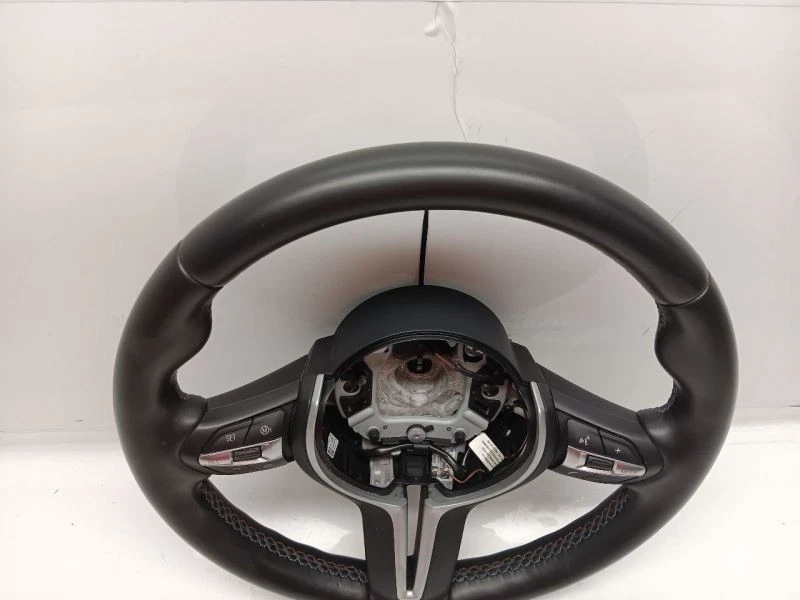 BMW F80 F82 F83 M3 M4 M2 2015-20 volante manual cuero M Sport Foto 3 de 4