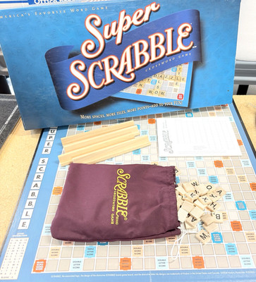 Super Scrabble Crossword Board Game 2004 Hasbro - Complete EUC
