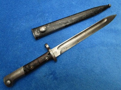 ORIGINAL ANTIQUE M1895 CHILEAN MAUSER KNIFE BAYONET AND SCABBARD MAKER STEYR