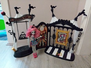 monster high circus scaregrounds